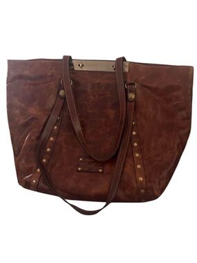 PATRICIA NASH BENVENUTO Shoulder Travel Tote in Brown Distressed Leather